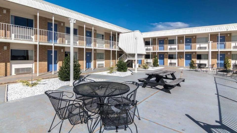 Whitten Inn Clinton Zewnętrze zdjęcie